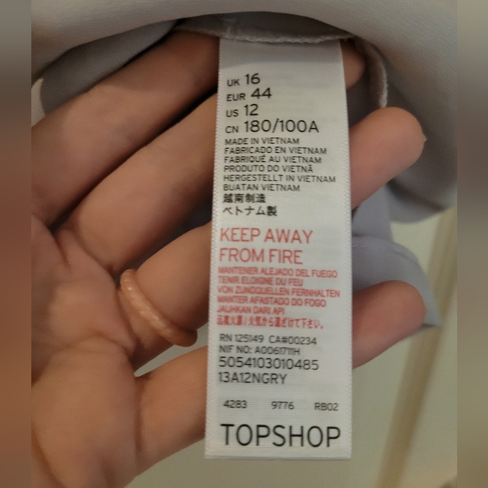 TopShop Grey Camisole Top with Scalloped Neckline - Picture 3 of 7